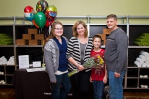 La Fluer and her family, Fitness Formula Clubs "Year of Wellness" winner.